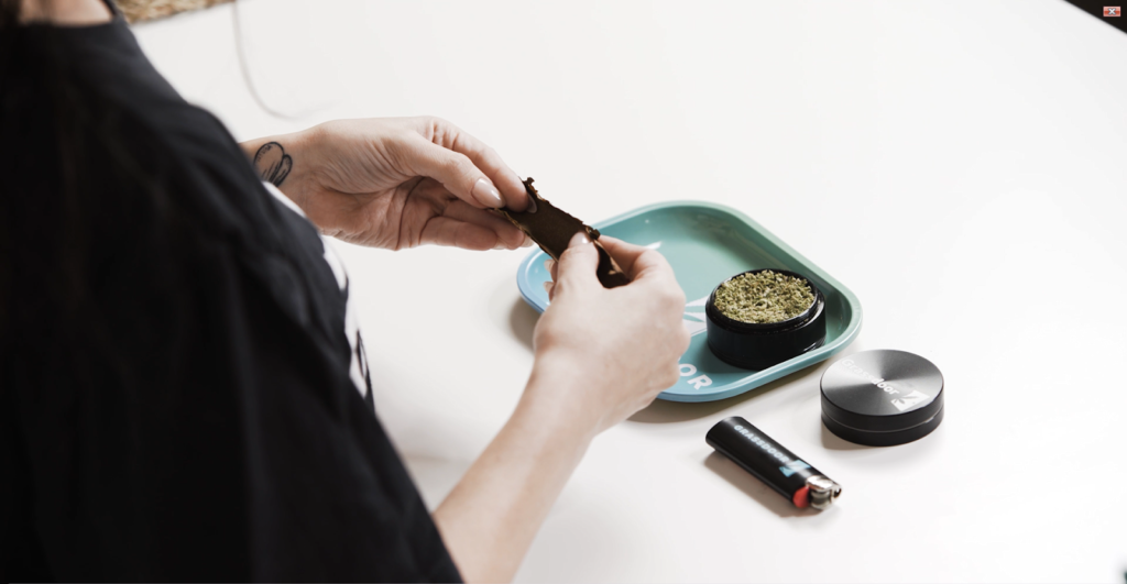 How To Grind Your Weed 